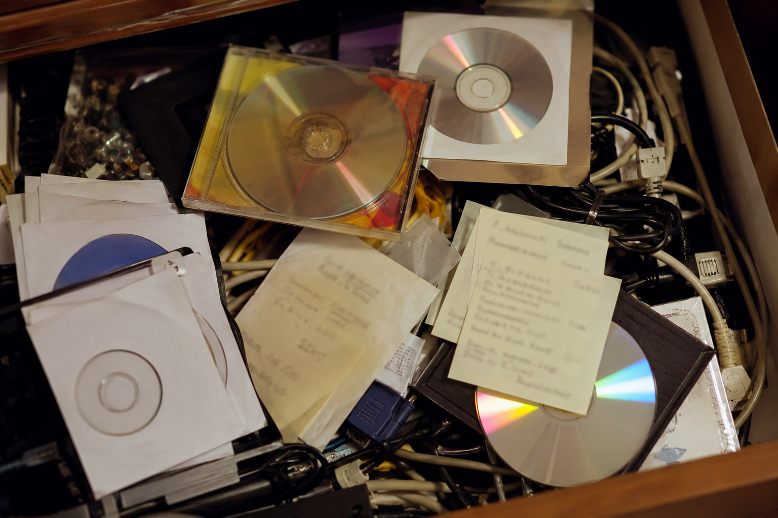 A era dos CDs e DVDs: quando instalar um programa ainda era um ritual